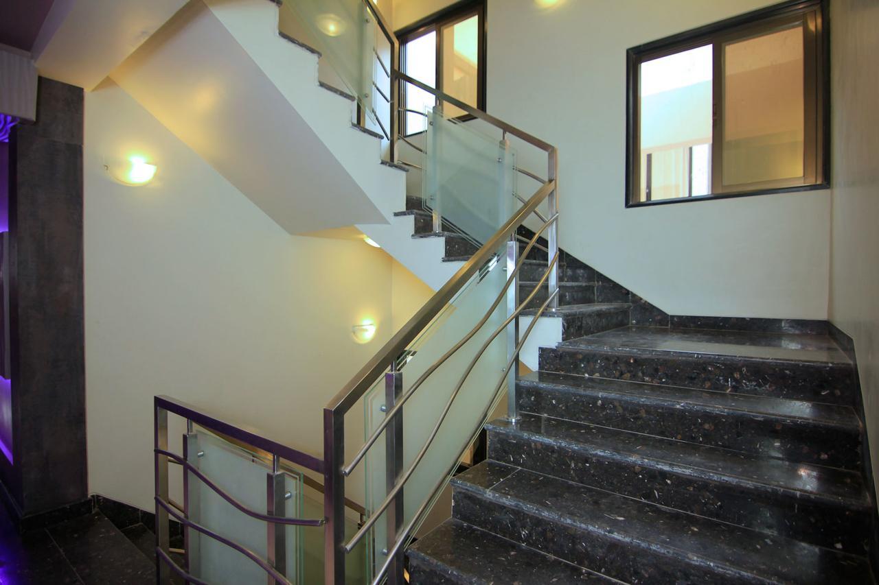 Hotel Sai Dharam Palace Shirdi Εξωτερικό φωτογραφία