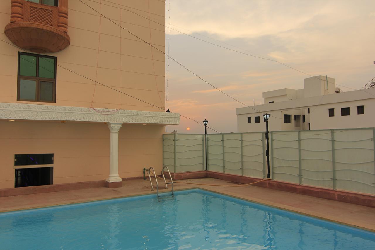 Hotel Sai Dharam Palace Shirdi Εξωτερικό φωτογραφία