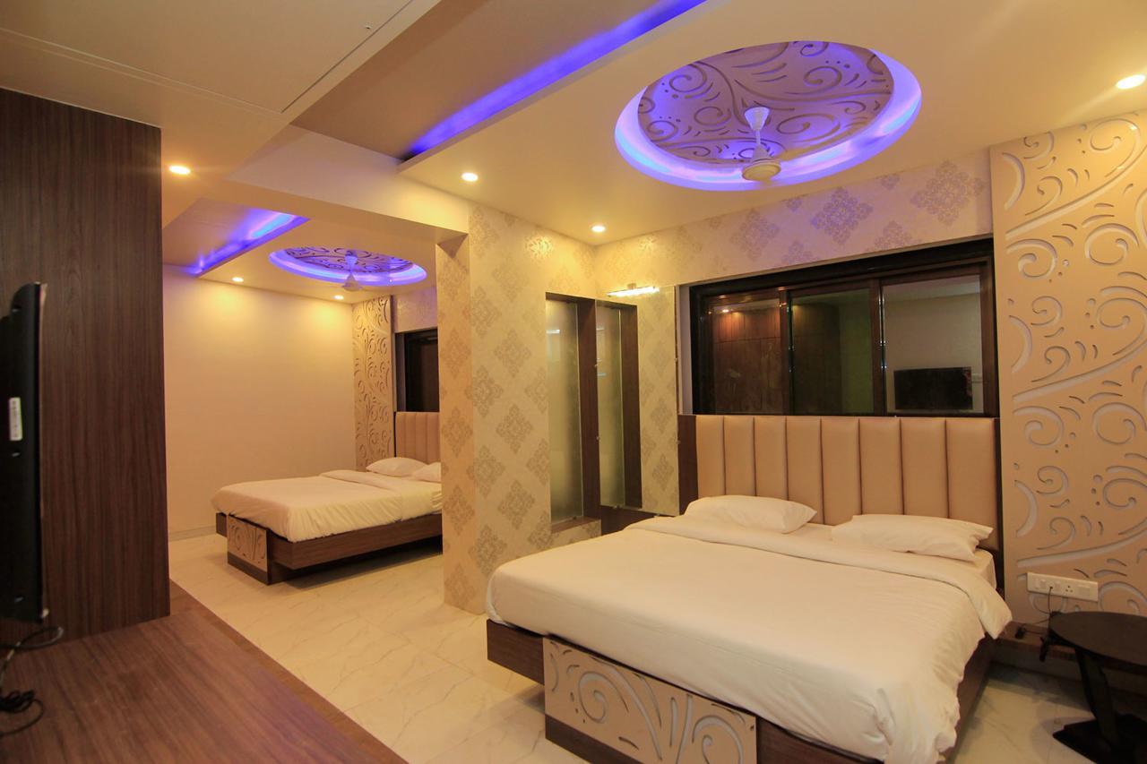 Hotel Sai Dharam Palace Shirdi Εξωτερικό φωτογραφία