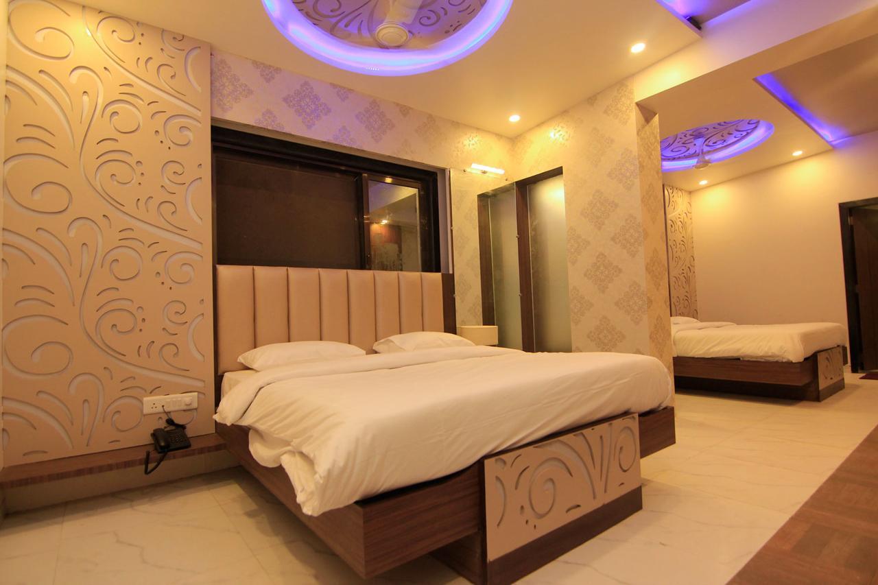 Hotel Sai Dharam Palace Shirdi Εξωτερικό φωτογραφία