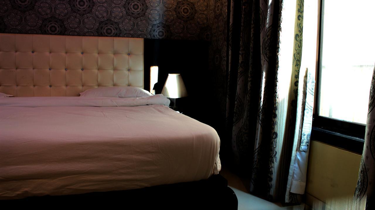 Hotel Sai Dharam Palace Shirdi Εξωτερικό φωτογραφία